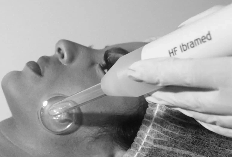Aparelho HF Portátil De Alta Frequência Para Estética Facial - Ibramed